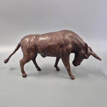 Figuur - Rustikale Stier Figur aus Leder – Kraftvolle Deko
