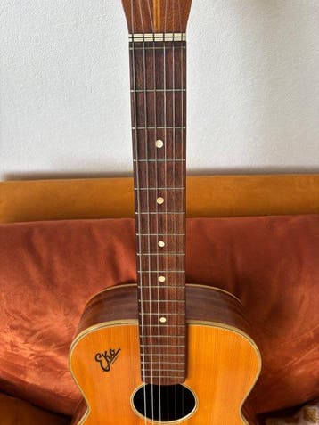 EKO - Ess & Ess case met Eko P10 - - Parlor gitaar - 1954, Muziek en Instrumenten, Nieuw