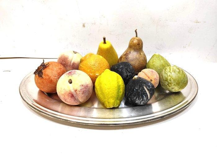 Figuur - Lotto van twaalf stukken fruit vervaardigd uit, Antiek en Kunst, Curiosa en Brocante