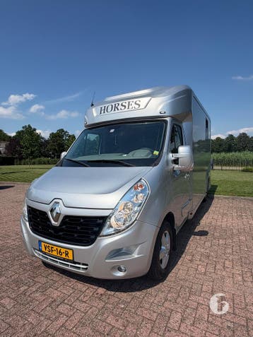 Prachtige Reneault paardencamionette uit 2017!, Dieren en Toebehoren, Ophalen, Zo goed als nieuw, Polyester, 2-paards trailer