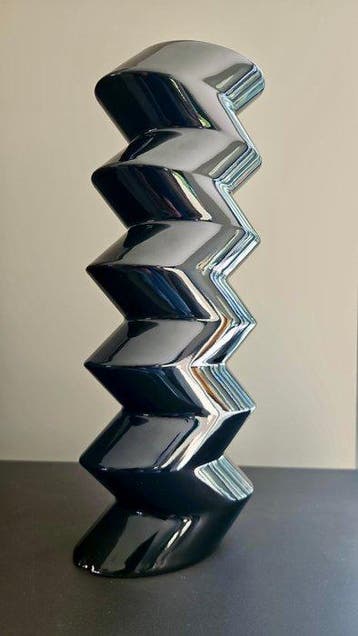 Makkum - Jan van der Vaart - Vaas - Zigzag 31 cm hoog -, Antiek en Kunst