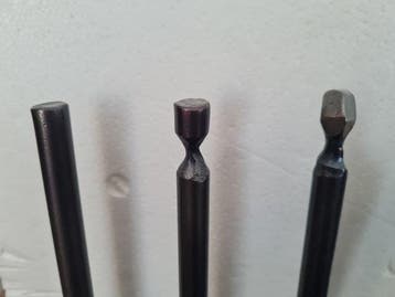 Kramer - sculptuur, Emergence - 25 cm - Staal - 1999