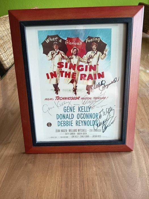 Singin in the Rain - Mini Poster - Signed by Gene Kelly,, Verzamelen, Film en Tv