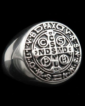 Het Pantser van de Uitdrijder – Ring met