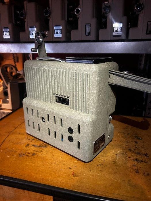Eumig P8 Projecteur de film, Verzamelen, Foto-apparatuur en Filmapparatuur