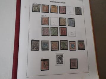 Nederland en Overzeese Rijksdelen - in een DAVO-album en, Postzegels en Munten, Gestempeld