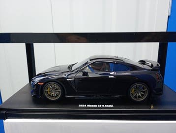 GT Spirit 1:18 - Voiture de sport miniature - Nissan GT-R