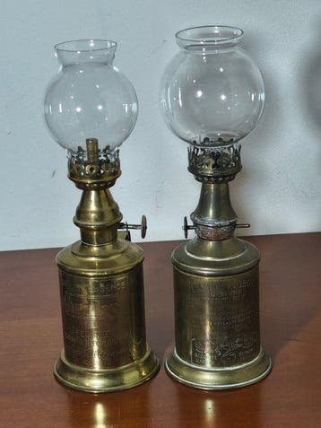 Petroleumlamp (2) - Messing, Glas - Duif en Brou... –