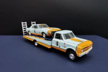 Greenlight 1:64 - Modelauto (2) - 1967 Chevrolet Camaro