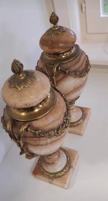 Vase avec couvercle (2) - Bronze, Marbre - Vases en bronze