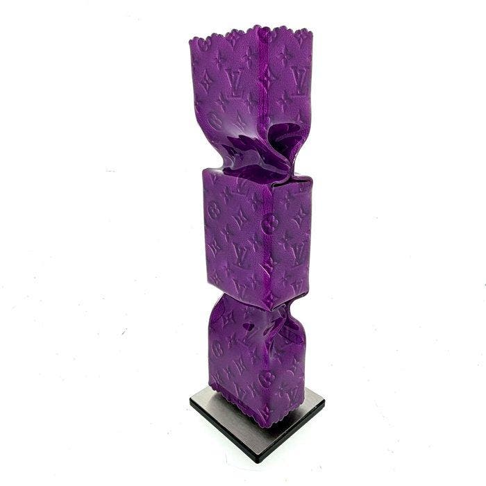 Michael Daniels - Luxury Toffee - Louis Leather (Purple), Antiek en Kunst, Kunst | Designobjecten