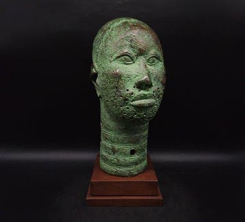 Tête de commemorative - sculptuur - Yoruba / Beni Edo -, Antiek en Kunst