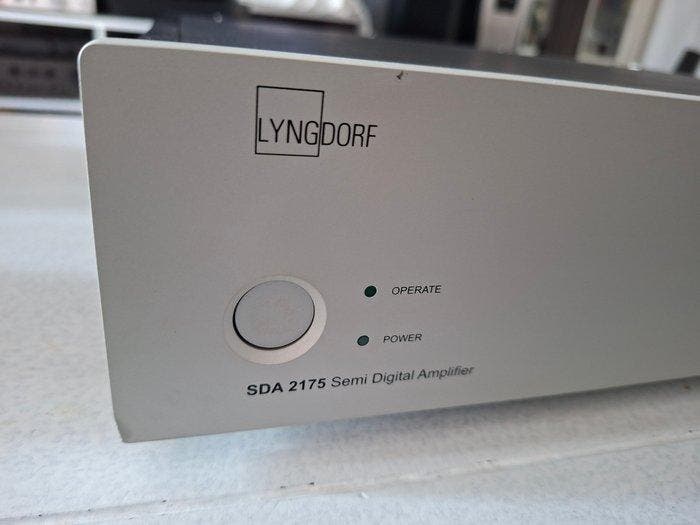 Lyngdorf - SDA 2175 - semidigitaal Solid state, Audio, Tv en Foto, Radio's