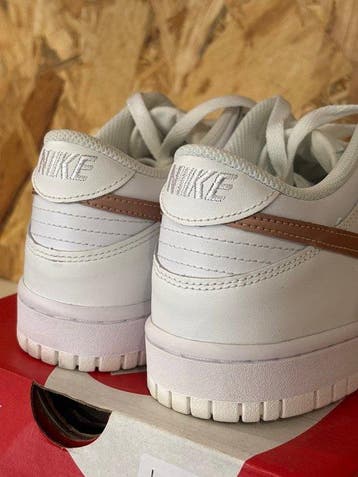Nike - Dunk Low - Sneakers - Maat: EU 40 - Nieuw met tags, Kleding | Heren, Schoenen, Nieuw