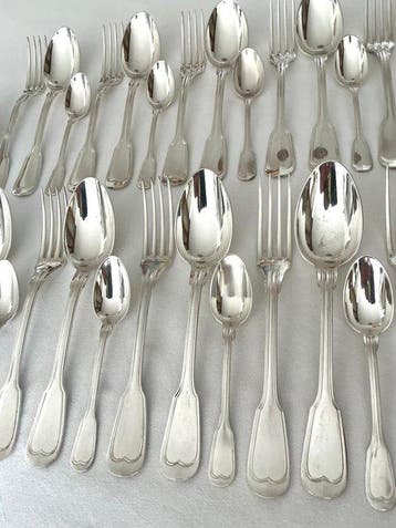 Métal Blanc , modèle Filet - Bestekset voor 12 personen (37), Antiek en Kunst