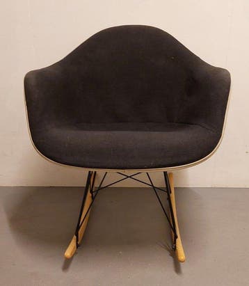 Herman Miller - Charles & Ray Eames - Chaise à bascule -, Antiquités & Art