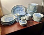 Tafelservies (64) - De pioenen - Porselein - Hermés, Antiek en Kunst