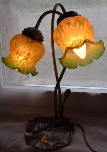 Art Nouveau - Lampe de table - Une lampe de bureau - Tulipe, Antiquités & Art