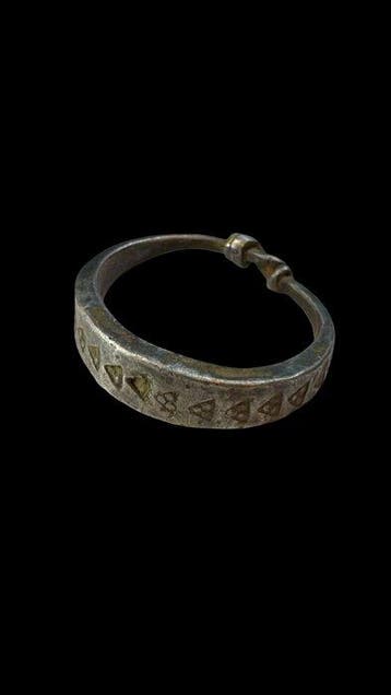 Viking periode Zilver Ring, Antiek en Kunst