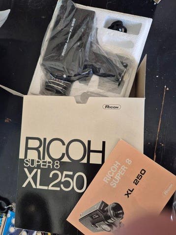 Ricoh XL250 super 8 + viewer + splicer Filmcamera