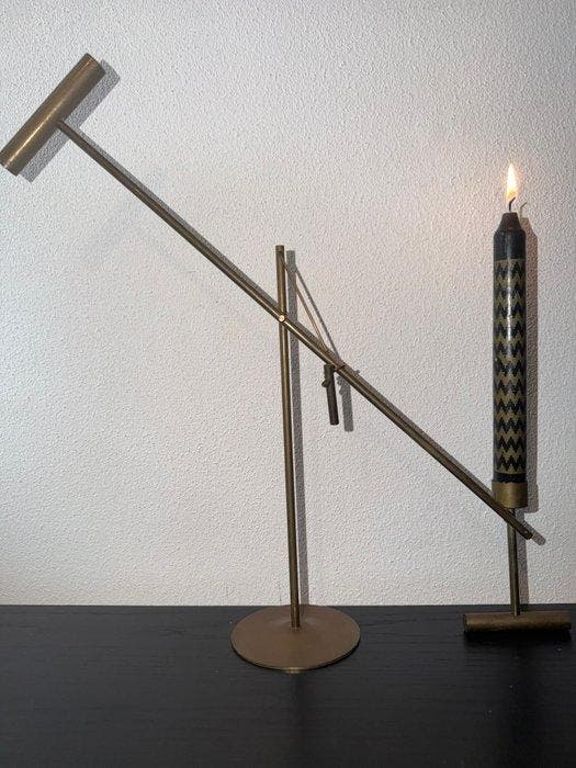 DIM Design in Motion - Sebstiaan Vos - Kaarsenhouder - Brons, Antiek en Kunst, Curiosa en Brocante