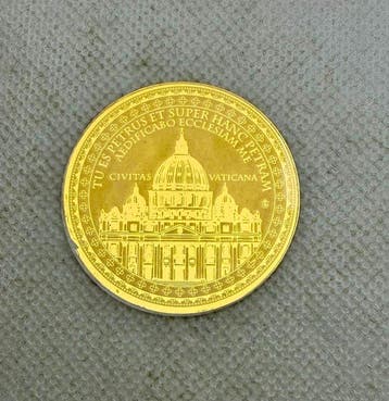 Vaticaan. Papá Benedict , oro , difícil de conseguir , 1/200