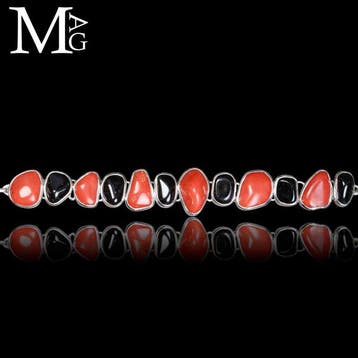 Bracelet en argent avec corail rouge et tourmaline noire -