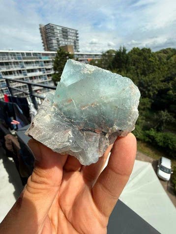 Grand cristal cubique de fluorite bleu Spécimen- 276 g - (1)
