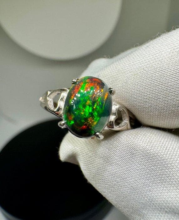 Opaal Sieraden- 2.43 g - (1), Collections, Minéraux & Fossiles