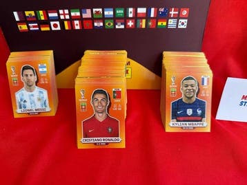 qatar 2022 Panini Empty album + complete loose sticker set -, Verzamelen, Nieuw