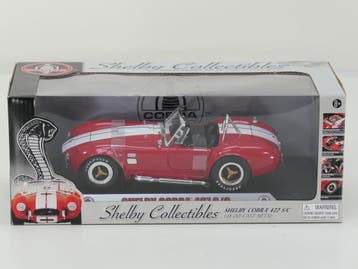 Schaal 1:18 Shelby Collectibles NEW OLD STOCK DC42701 She..., Hobby & Loisirs créatifs, Voitures miniatures | 1:18, Ophalen of Verzenden