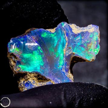 Welo-Opal – uitzonderlijk natuurstuk met een intens