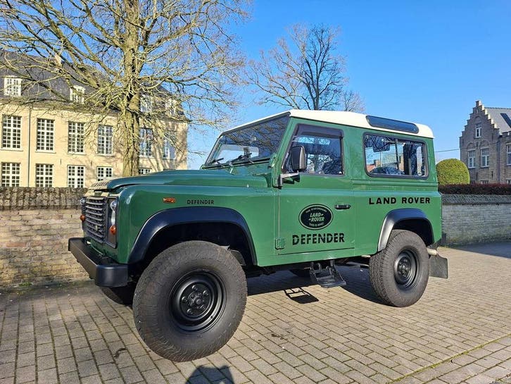 Online veiling - LAND ROVER  DEFENDER 90 TD4, Auto's, Oldtimers, Ophalen