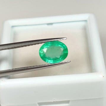 Zonder minimumprijs Groen Smaragd - 1.30 ct - International, Handtassen en Accessoires, Edelstenen, Nieuw