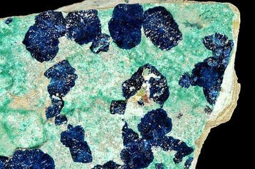 Prachtige diepblauwe Cornetite uit lEtoile du Congo, Collections