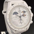 Omega x Swatch - MoonSwatch Mission to Earthphase Moonshine, Handtassen en Accessoires, Horloges | Heren, Nieuw