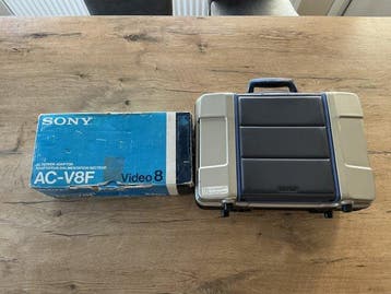 Sony Video 8 Camcorder Kit - AC-V8F Power Adaptor &