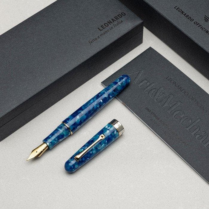 Leonardo Officina Italiana - Virtuosa Marina piccola gold, Collections, Stylos