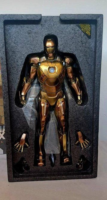 Hot Toys - Action figure Hot Toys 1/6th scale Figure IRON, Nieuw