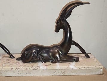 Grande statue animaux en régule (antilope) - - Dculpture sur