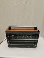 Selena - B 212 Radio, Audio, Tv en Foto, Radio's, Nieuw