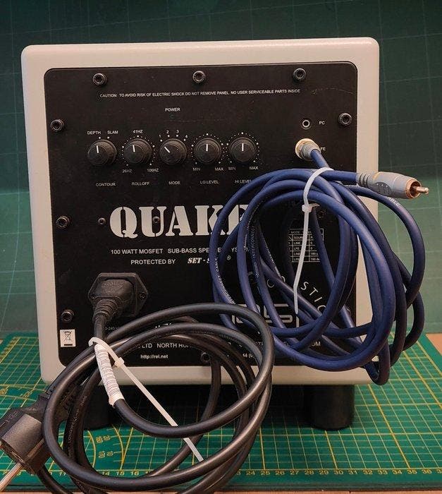 REL - Quake Actieve luidsprekerset, TV, Hi-fi & Vidéo, Radios