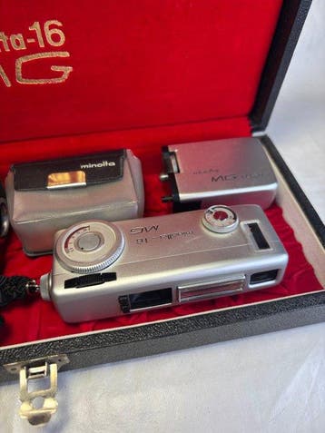 Minolta 16 MG ( 1966 ) in presentatie box Caméra miniature, Nieuw