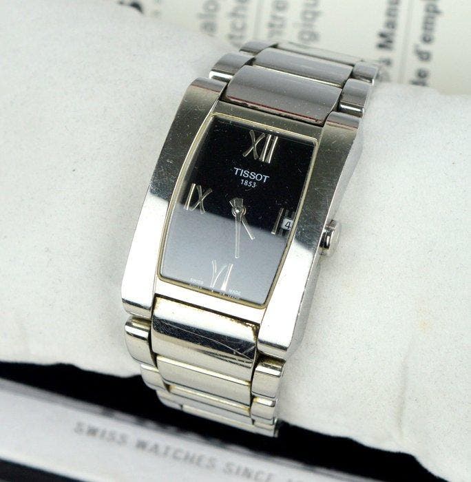 Tissot - Tank Style Black Dial T007309A with box and papers, Handtassen en Accessoires, Horloges | Heren