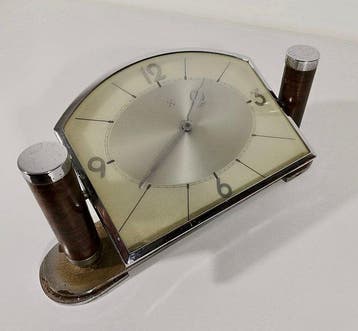 Horloge de bureau - Art déco - acier, bois - 1910-1920 -
