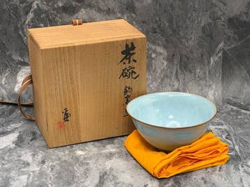 Chawan - Zacht, bleekblauw glazuur - Keramiek -