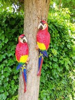 Beeldje - A pair of red parrots (2) - IJzer