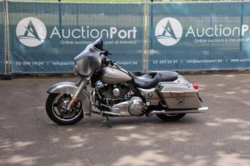 Veiling: Motor Harley-Davidson STREET GLIDE SPECIAL Benzine, Motoren