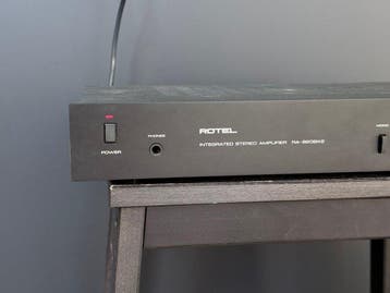 Rotel - RA-820BX2 Solid state geïntegreerde versterker