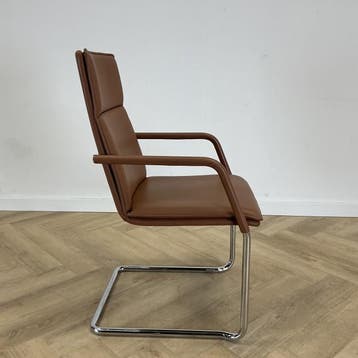 Brunner Fina Soft vergader design stoel, bruin leder -, Huis en Inrichting, Stoelen, Gebruikt, Eén